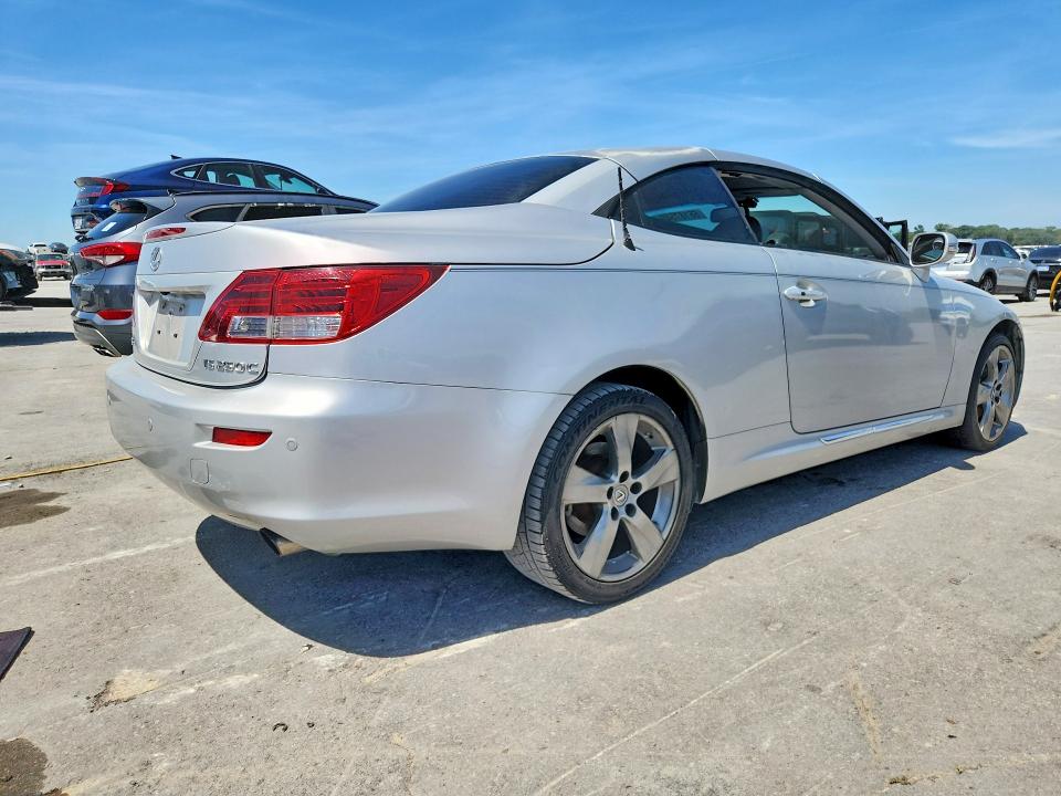 66187546 :رقم المزاد ، JTHFF2C22A2513451 vin ، 2010 Lexus Is 250c مزاد بيع