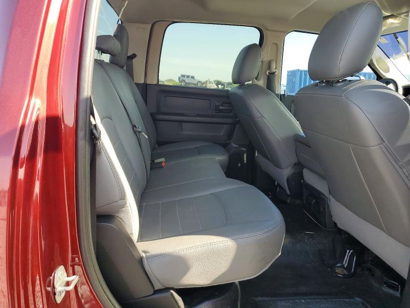 66580306 :رقم المزاد ، 3C6UR5CL4JG160607 vin ، 2018 Ram 2500 مزاد بيع