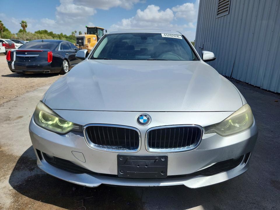 65202656 :رقم المزاد ، WBA3B1C50EK134214 vin ، 2014 Bmw 320 مزاد بيع