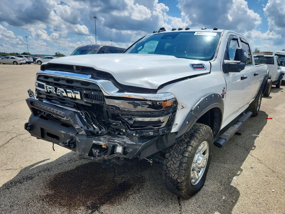64941676 :رقم المزاد ، 3C63R3GLXSG526937 vin ، 2025 Ram 3500 مزاد بيع