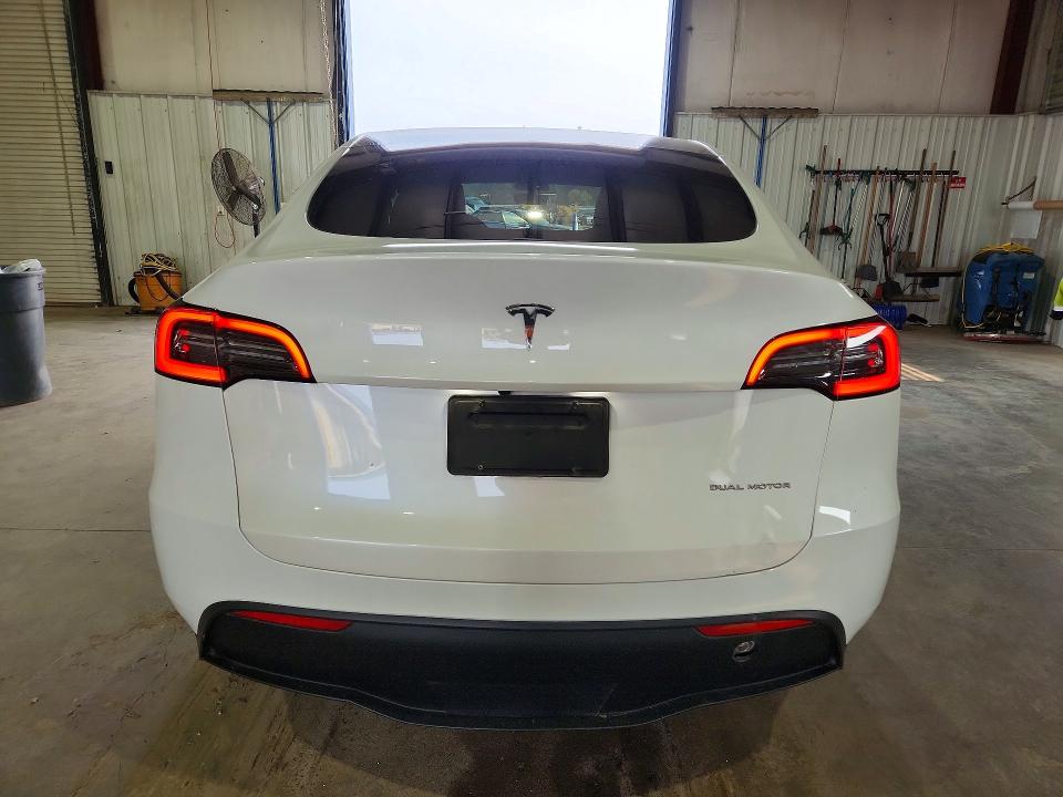 2023 Tesla Model Y მანქანა იყიდება აუქციონზე, vin: 7SAYGDEE1PF611177, აუქციონის ნომერი: 64423226