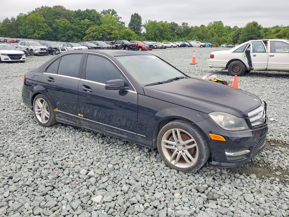 63525726 :رقم المزاد ، WDDGF4HBXDA862321 vin ، 2013 Mercedes-benz C مزاد بيع