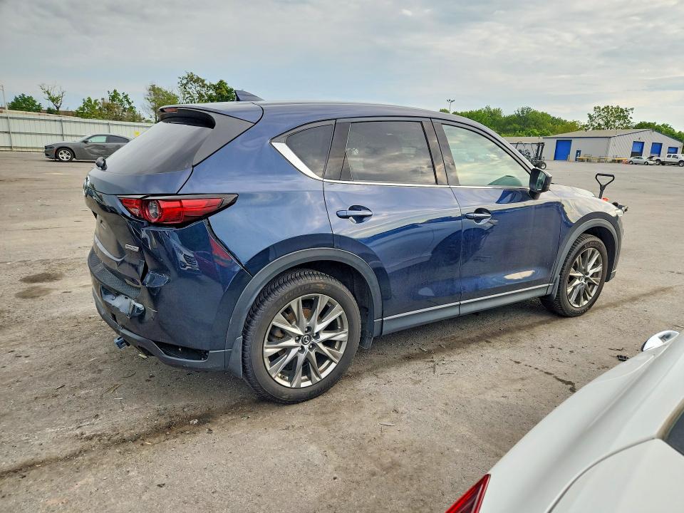 Продаж на аукціоні авто 2019 Mazda Cx-5, vin: JM3KFBEYXK0622651, номер лоту: 64806226