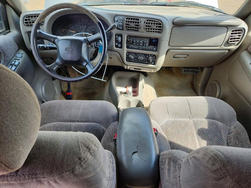 61410606 :رقم المزاد ، 1GNDT13WX12179336 vin ، 2001 Chevrolet Blazer مزاد بيع