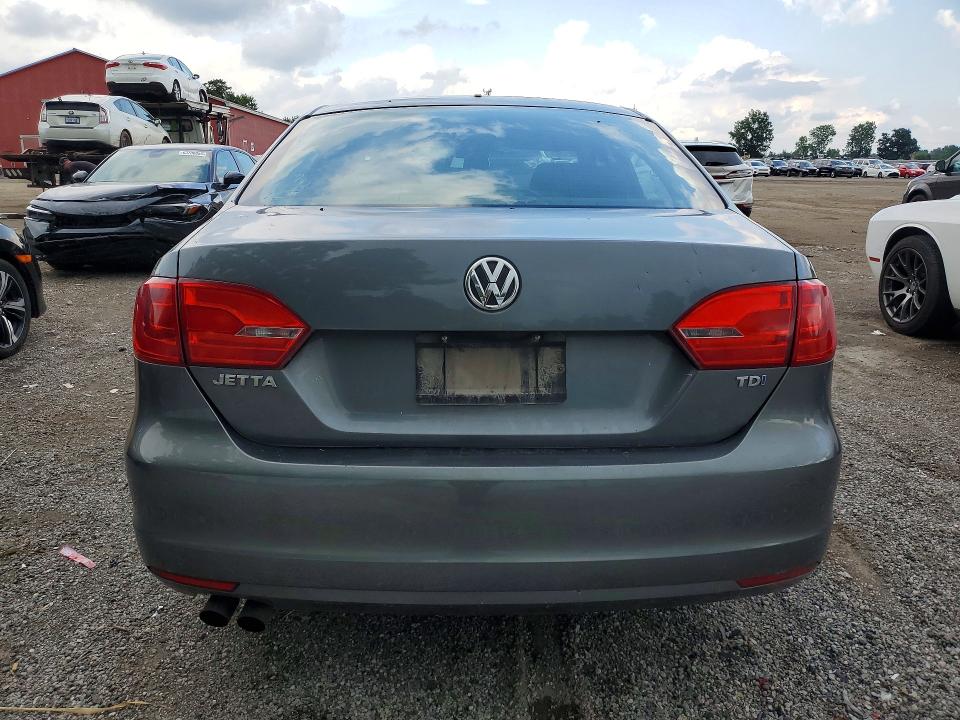 Продажа на аукционе авто 2014 Volkswagen Jetta, vin: 3VWDL7AJ2EM357724, номер лота: 64013956