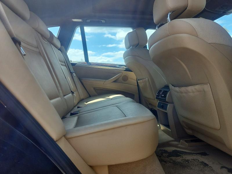 63771396 :رقم المزاد ، 5UXZW0C59BL370215 vin ، 2011 Bmw X5 مزاد بيع