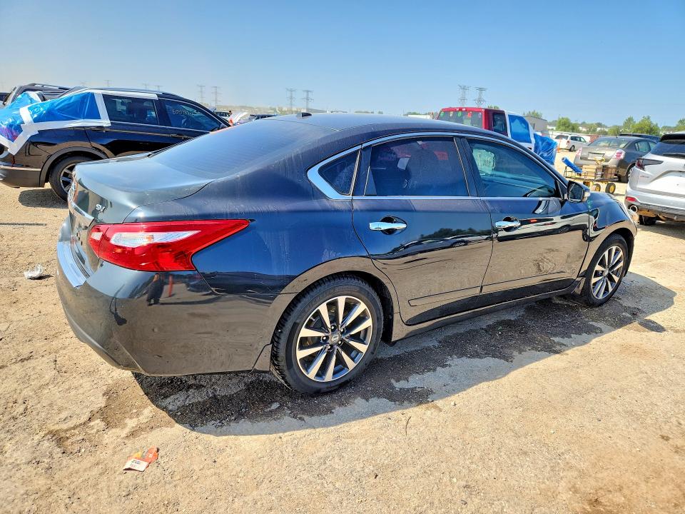 Продажа на аукционе авто 2017 Nissan Altima, vin: 1N4AL3APXHC258549, номер лота: 66033186