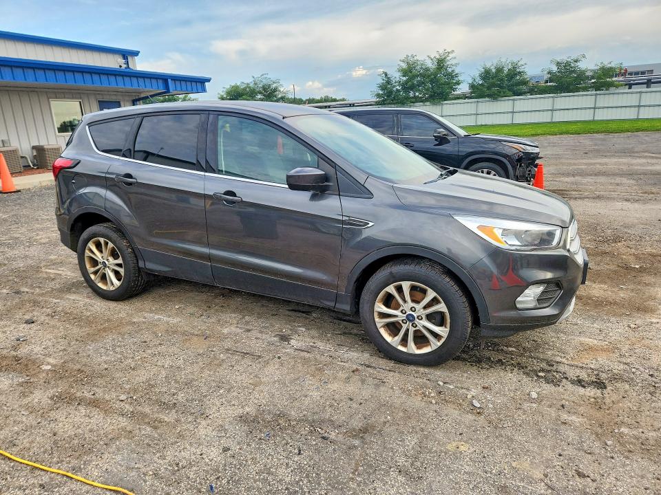 2019 Ford Escape მანქანა იყიდება აუქციონზე, vin: 1FMCU0GD8KUB13082, აუქციონის ნომერი: 65483086