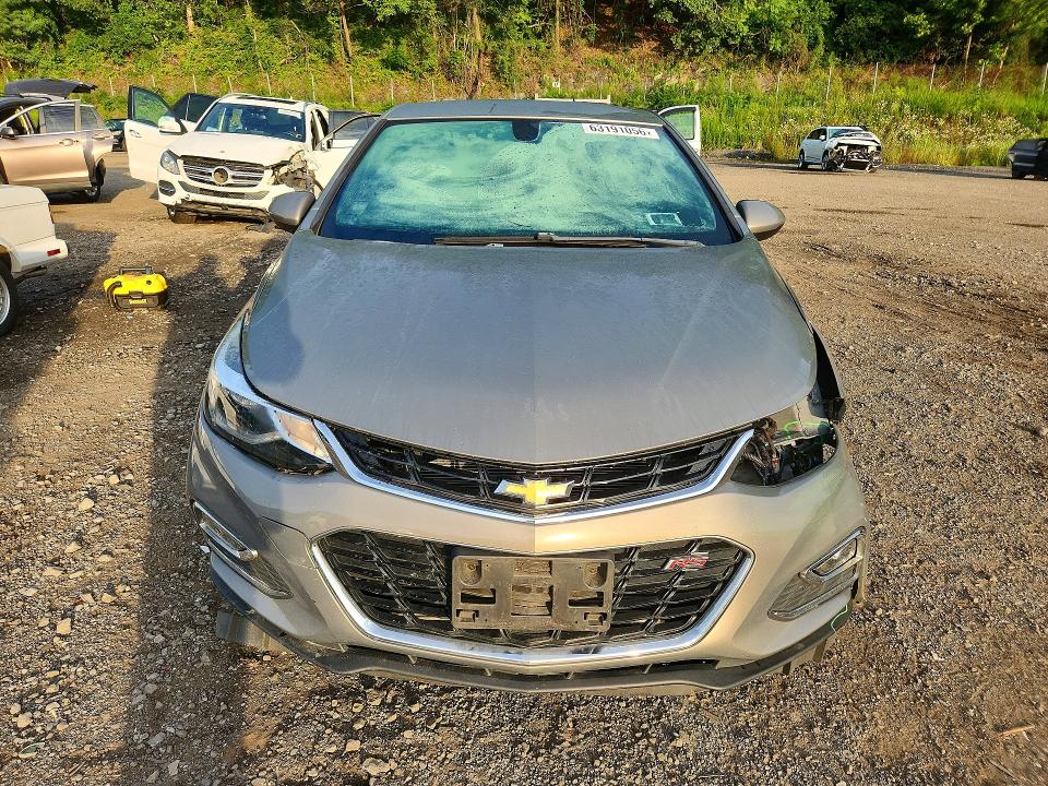 2017 Chevrolet Cruze მანქანა იყიდება აუქციონზე, vin: 1G1BE5SM3H7140174, აუქციონის ნომერი: 63191056