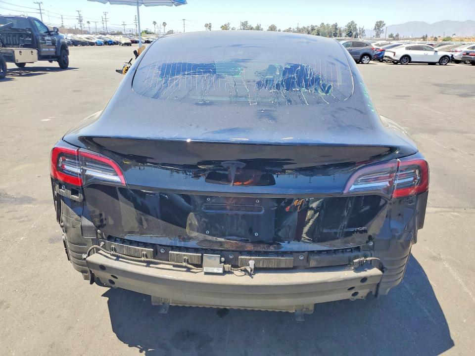 Продаж на аукціоні авто 2018 Tesla Model 3, vin: 5YJ3E1EB6JF084682, номер лоту: 63512306