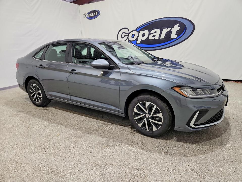 65138846 :رقم المزاد ، 3VW5X7BU0SM027710 vin ، 2025 Volkswagen Jetta مزاد بيع