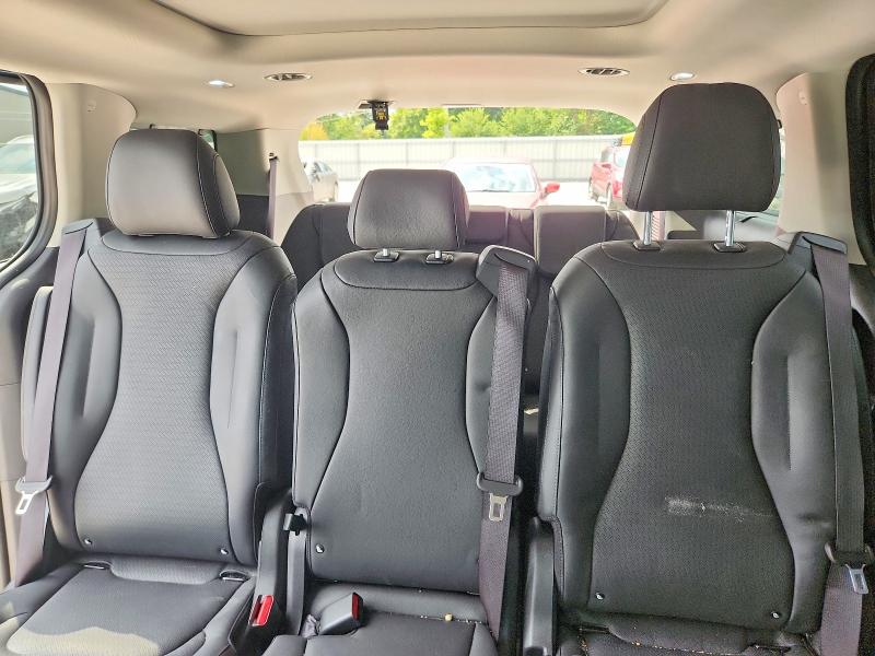 Продажа на аукционе авто 2025 Kia Carnival, vin: KNDNE5K35S6505138, номер лота: 66564126