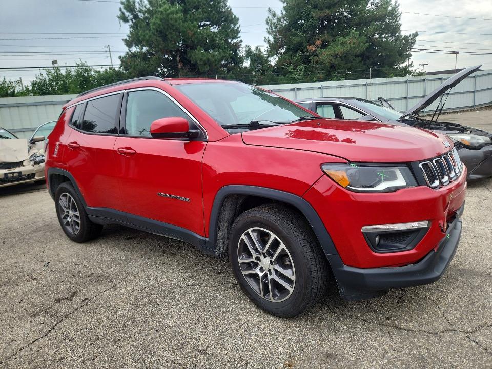 2017 Jeep Compass მანქანა იყიდება აუქციონზე, vin: 3C4NJDBB9HT692377, აუქციონის ნომერი: 64677846