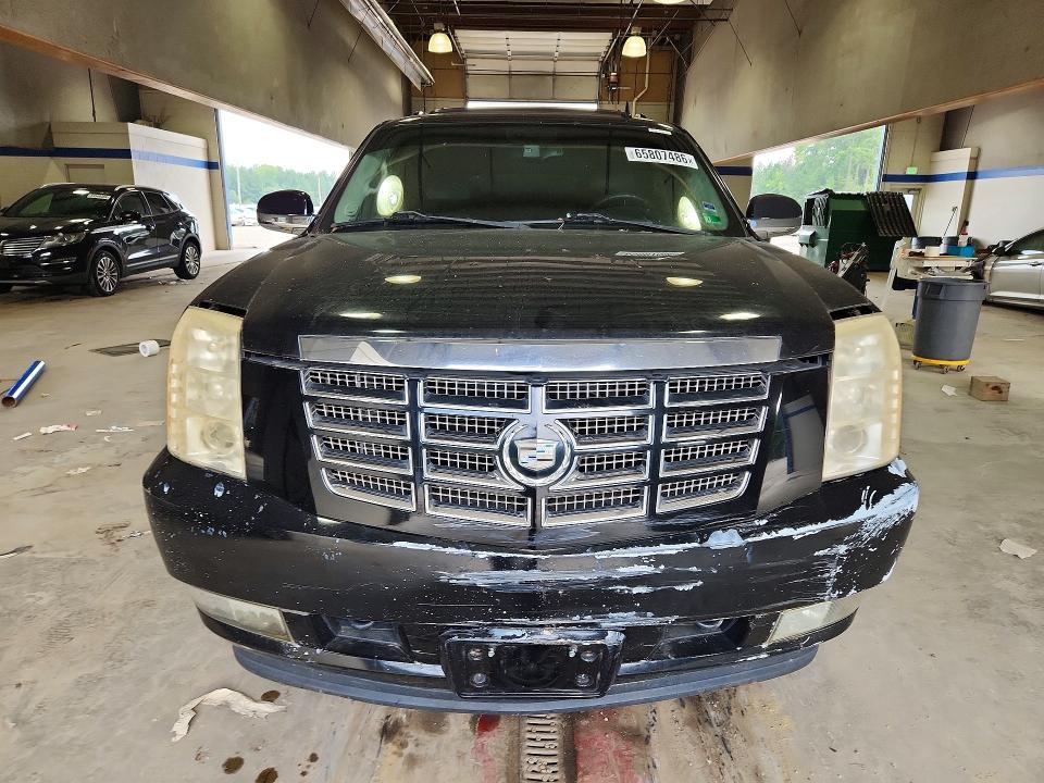 Продажа на аукционе авто 2009 Cadillac Escalade, vin: 1GYFK26239R115221, номер лота: 65807486