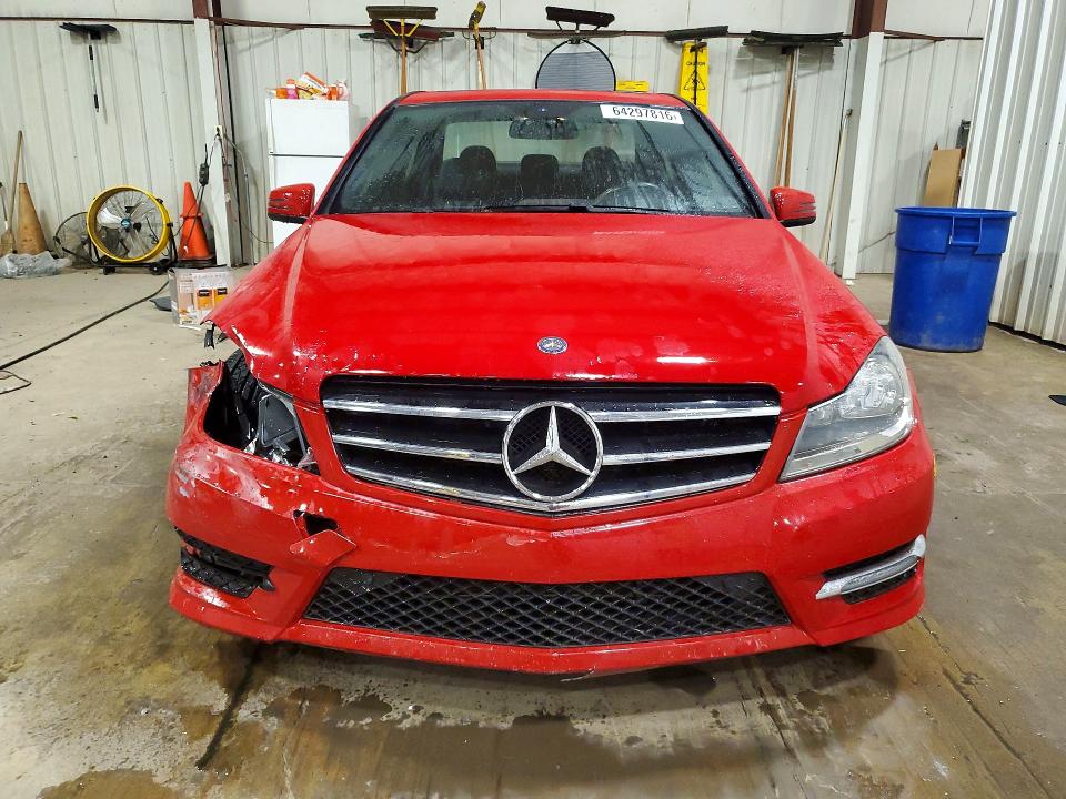 2014 Mercedes-benz C მანქანა იყიდება აუქციონზე, vin: WDDGF8AB4ER318367, აუქციონის ნომერი: 64297816