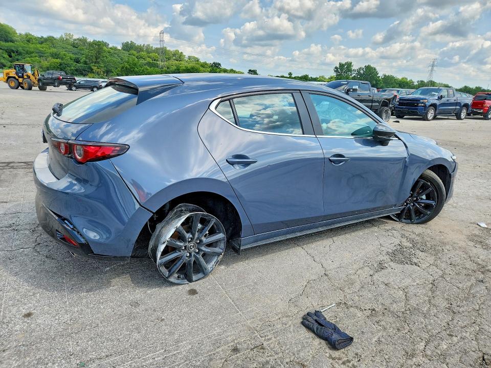 Продаж на аукціоні авто 2026 Mazda 3, vin: JM1BPBLL8T1868848, номер лоту: 61645566