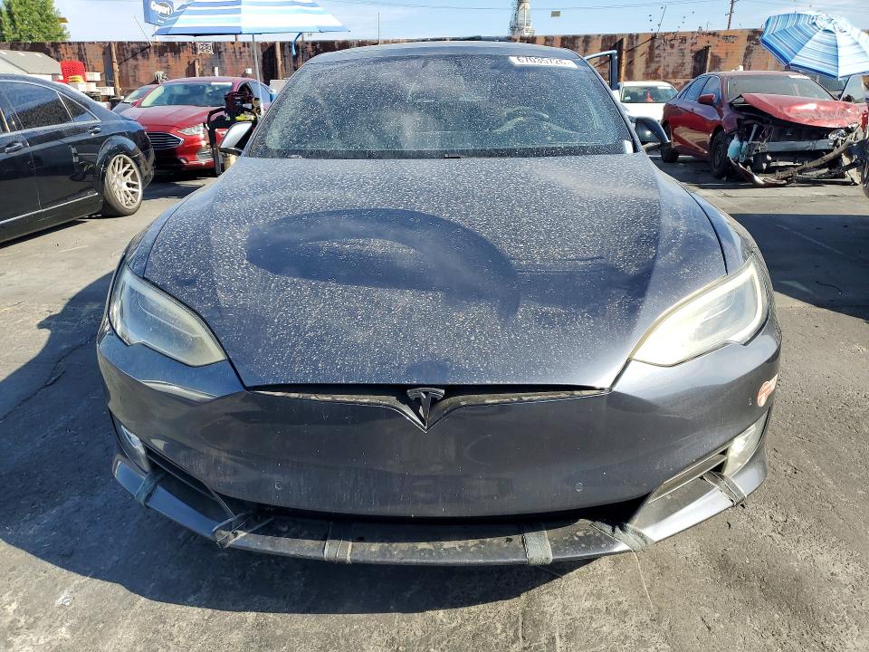 67035726 :رقم المزاد ، 5YJSA1E15GF174736 vin ، 2016 Tesla Model S مزاد بيع