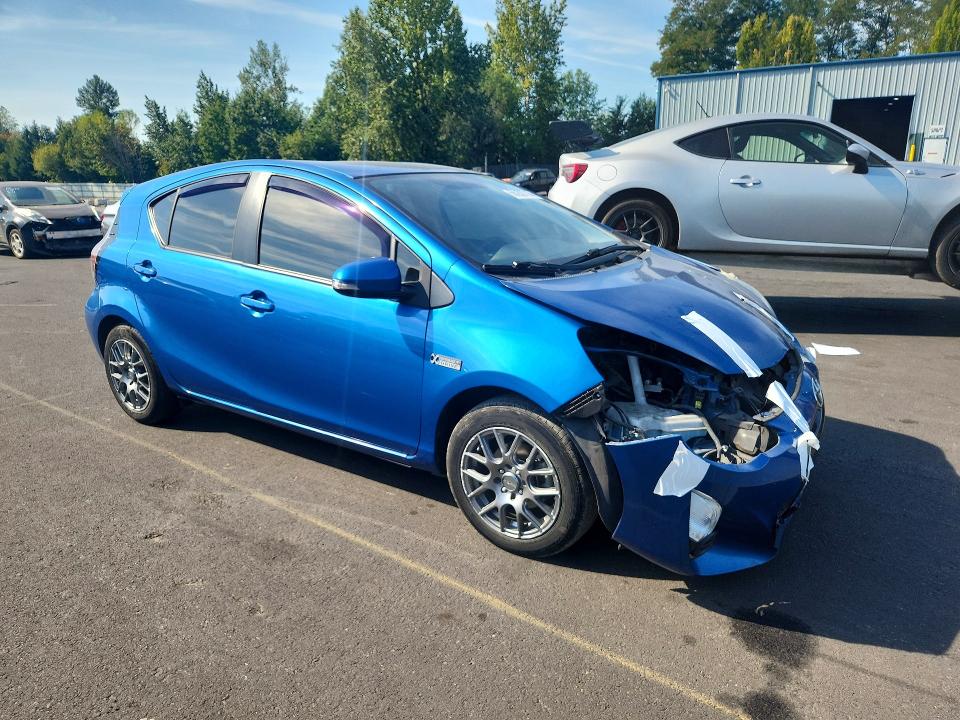 2015 Toyota Prius C მანქანა იყიდება აუქციონზე, vin: JTDKDTB35F1583092, აუქციონის ნომერი: 66292716