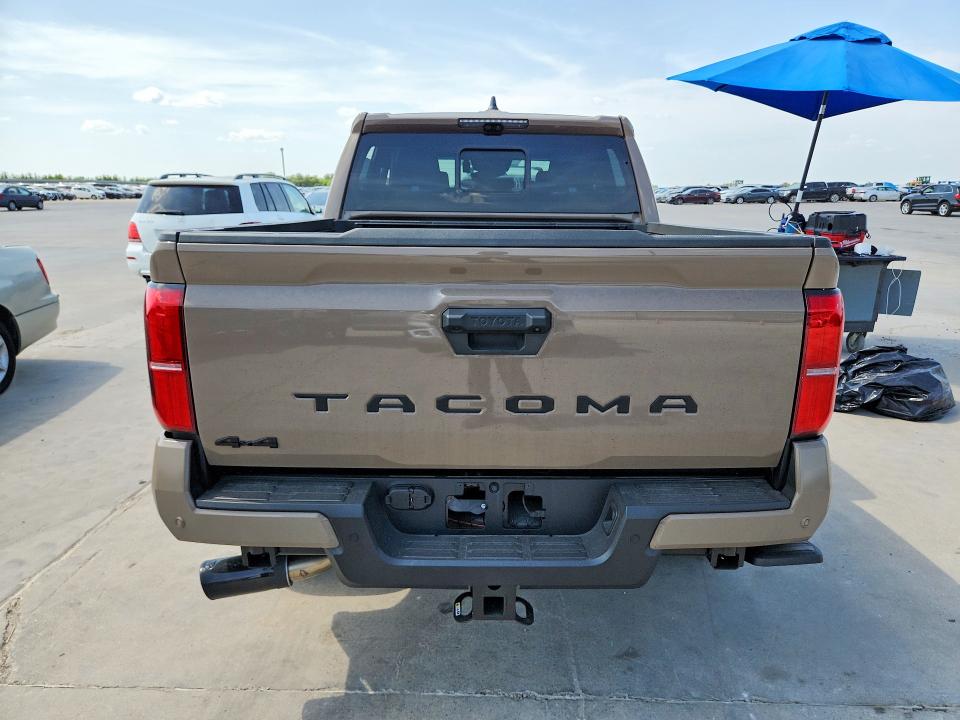 64215846 :رقم المزاد ، 3TMLB5JN9TM281893 vin ، 2026 Toyota Tacoma مزاد بيع
