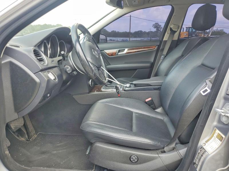 2012 Mercedes-benz C მანქანა იყიდება აუქციონზე, vin: WDDGF8BB5CA646942, აუქციონის ნომერი: 65220216
