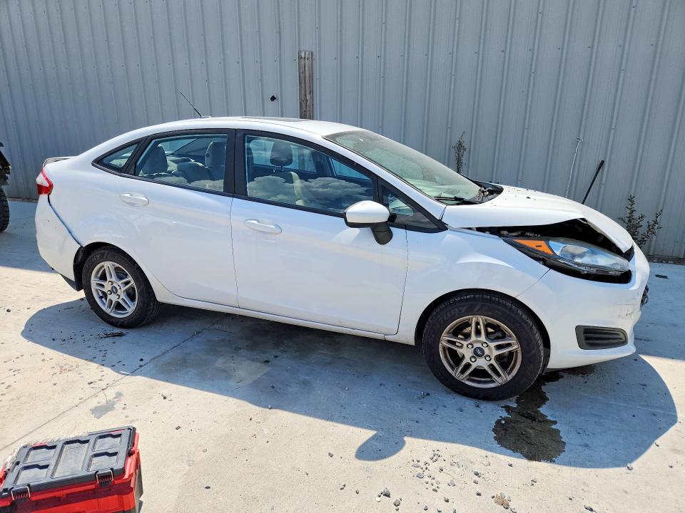 63443606 :رقم المزاد ، 3FADP4BJ5KM160763 vin ، 2019 Ford Fiesta مزاد بيع