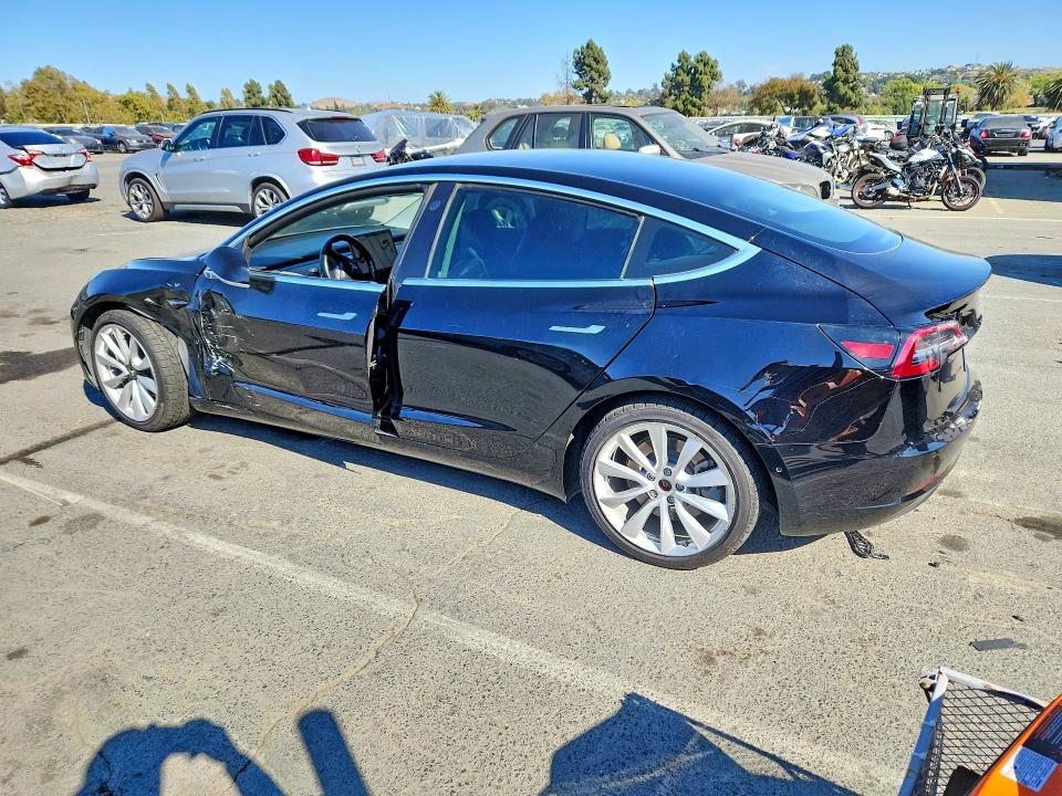 Продажа на аукционе авто 2019 Tesla Model 3, vin: 5YJ3E1EA7KF327120, номер лота: 64124416