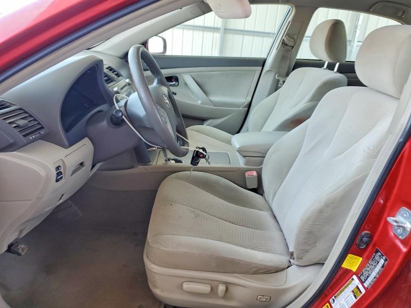 65690366 :رقم المزاد ، 4T1BF3EKXBU744313 vin ، 2011 Toyota Camry مزاد بيع