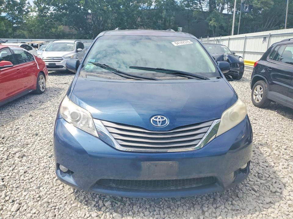 Продажа на аукционе авто 2011 Toyota Sienna, vin: 5TDYK3DC3BS034226, номер лота: 64142376