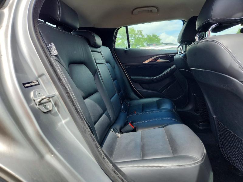 63738656 :رقم المزاد ، SJKCH5CR1HA033119 vin ، 2017 Infiniti Qx30 مزاد بيع