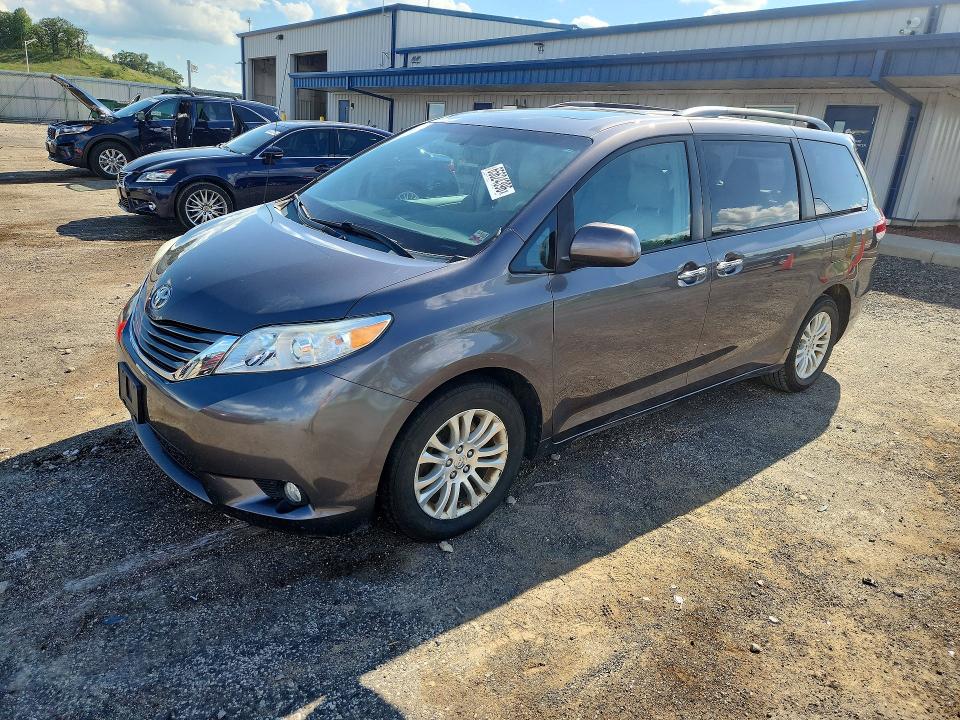 Продажа на аукционе авто 2013 Toyota Sienna, vin: 5TDYK3DC0DS386277, номер лота: 65624396