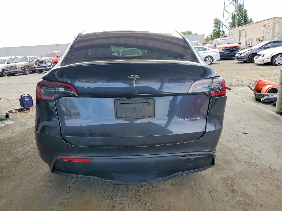 65392906 :رقم المزاد ، 7SAYGDEE2RF014123 vin ، 2024 Tesla Model Y مزاد بيع