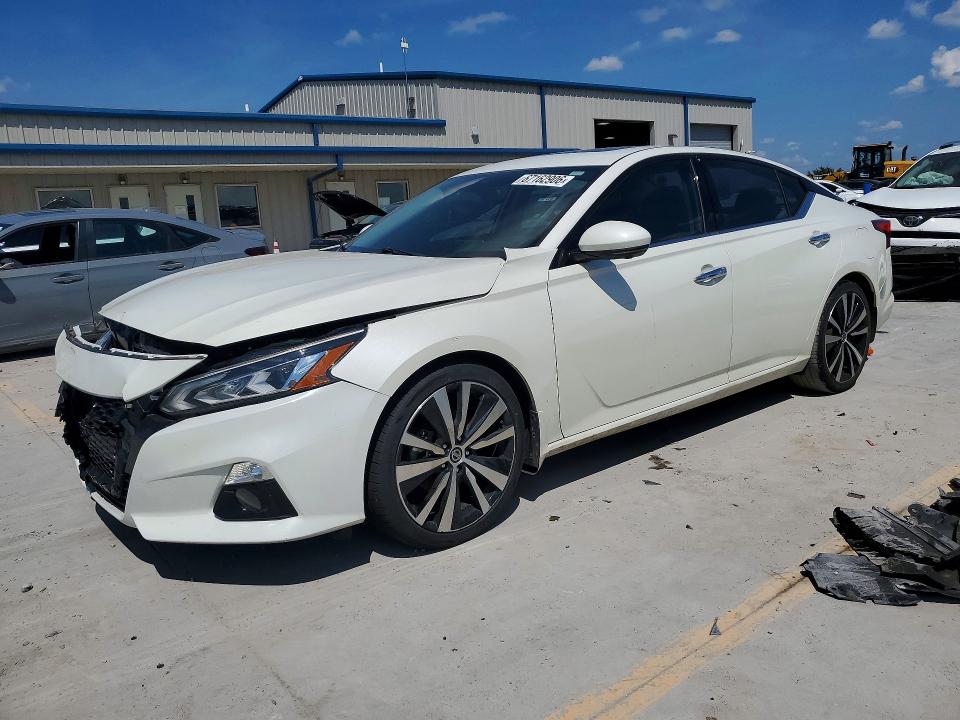 Продажа на аукционе авто 2020 Nissan Altima, vin: 1N4BL4FV1LC116620, номер лота: 67162906