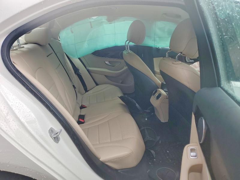 2015 Mercedes-benz C მანქანა იყიდება აუქციონზე, vin: 55SWF4KB7FU083661, აუქციონის ნომერი: 66101976