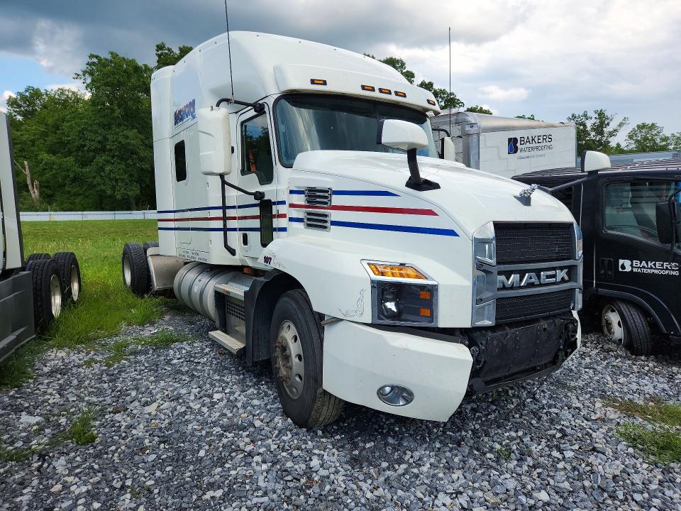 63929996 :رقم المزاد ، 1M1AN4GY7LM014631 vin ، 2020 Mack Anthem مزاد بيع