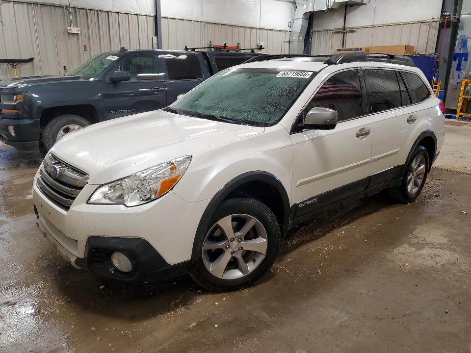 Продаж на аукціоні авто 2014 Subaru Outback, vin: 4S4BRCPC8E3252841, номер лоту: 65719666