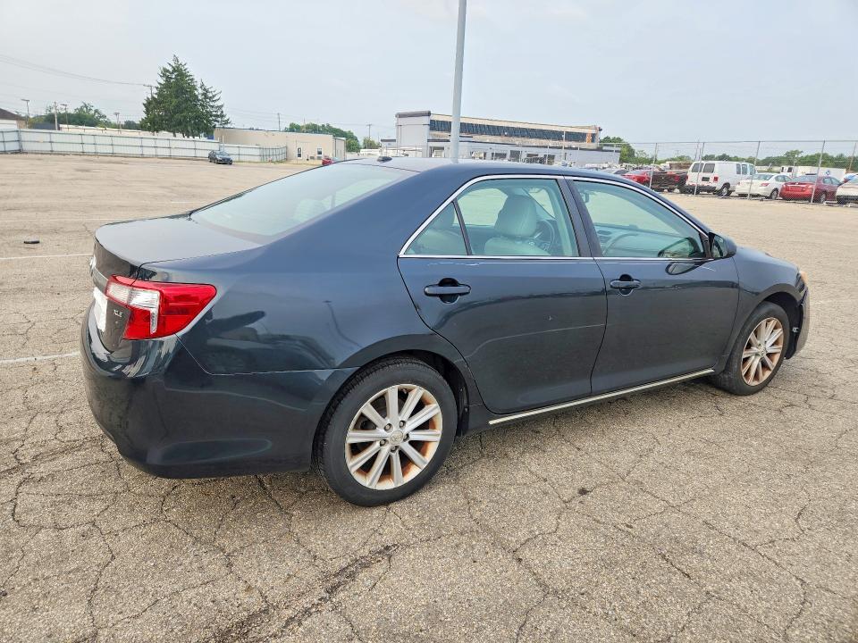 Продажа на аукционе авто 2014 Toyota Camry, vin: 4T4BF1FK6ER389475, номер лота: 64559006