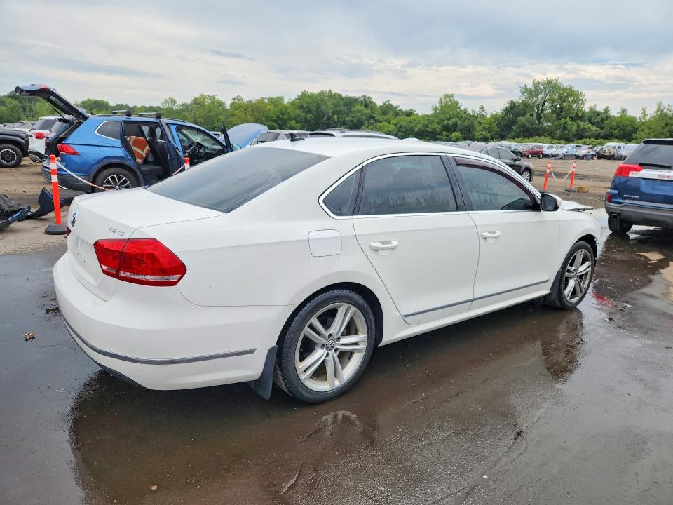 Продаж на аукціоні авто 2015 Volkswagen Passat, vin: 1VWBT7A37FC011227, номер лоту: 66019926