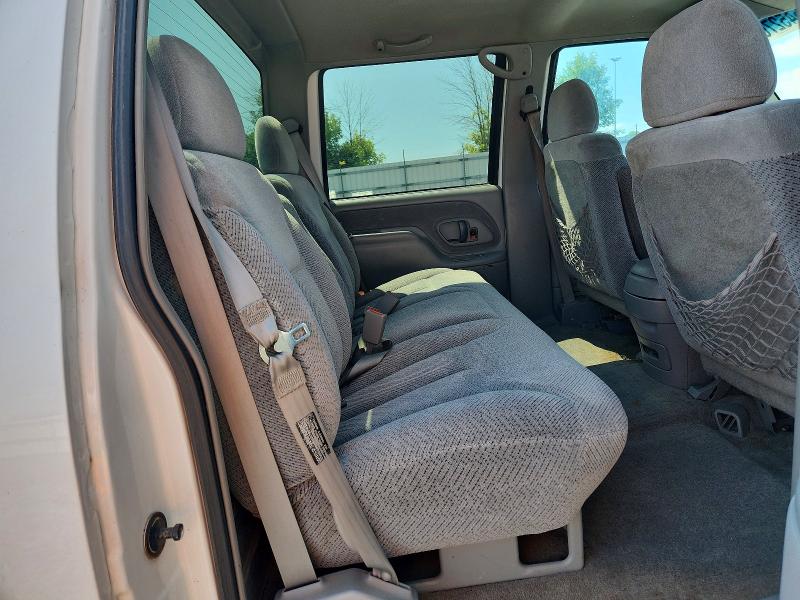 Продажа на аукционе авто 1999 Chevrolet Gmt-400, vin: 1GCHK33J3XF038171, номер лота: 63545276