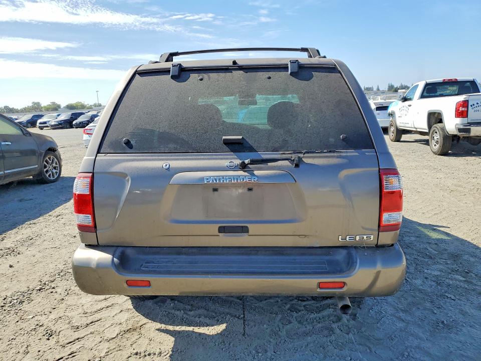 64168346 :رقم المزاد ، JN8DR09Y71W591348 vin ، 2001 Nissan Pathfinder مزاد بيع