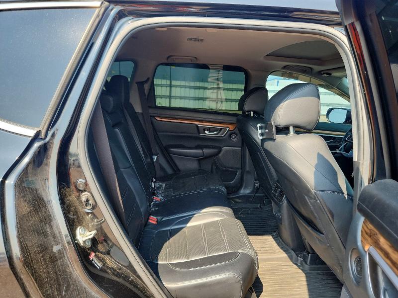 63141256 :رقم المزاد ، 5J6RW1H83HL002903 vin ، 2017 Honda Cr-v مزاد بيع