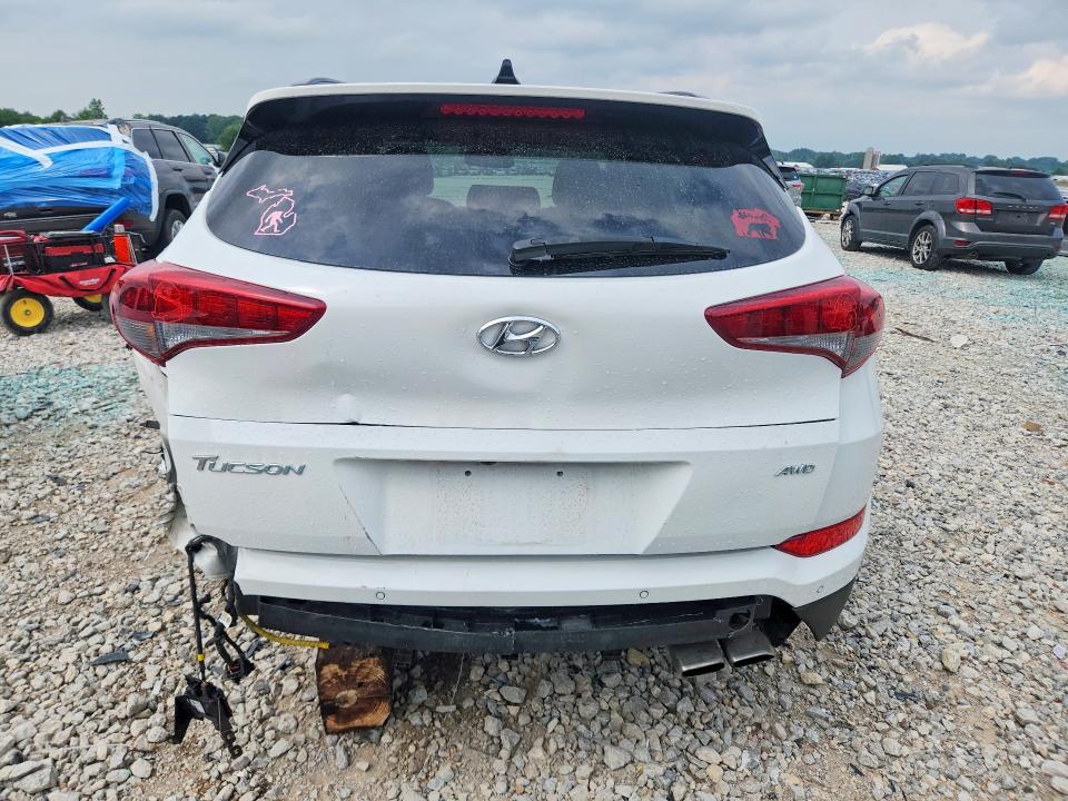 63671826 :رقم المزاد ، KM8J3CA24JU783942 vin ، 2018 Hyundai Tucson مزاد بيع