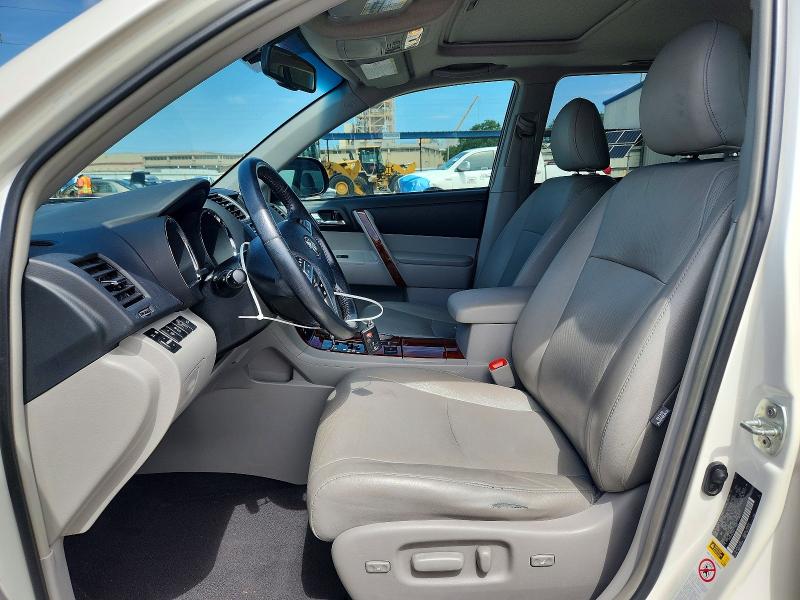 65365306 :رقم المزاد ، 5TDYK3EH4DS118455 vin ، 2013 Toyota Highlander مزاد بيع