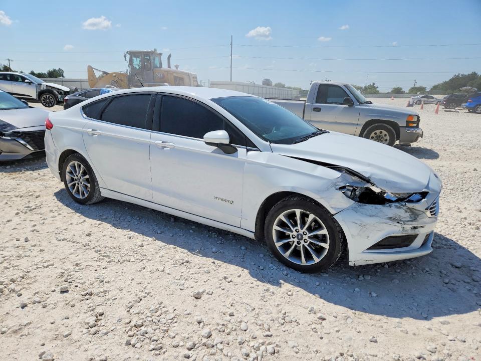 Продаж на аукціоні авто 2017 Ford Fusion, vin: 3FA6P0LU1HR256749, номер лоту: 63766706