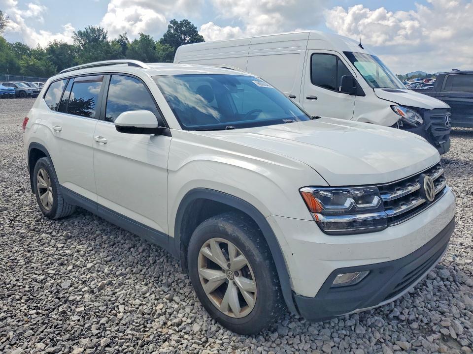 65099846 :رقم المزاد ، 1V2CR2CA0JC521771 vin ، 2018 Volkswagen Atlas مزاد بيع