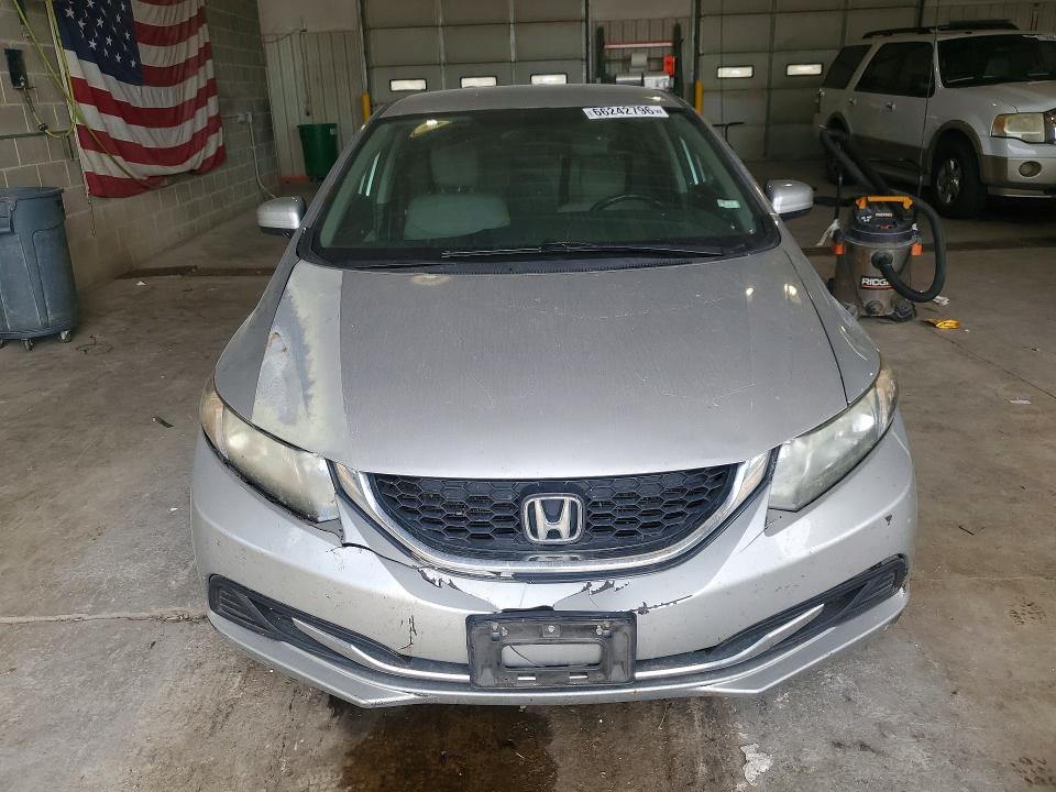 66242796 :رقم المزاد ، 19XFB2F5XFE111318 vin ، 2015 Honda Civic مزاد بيع