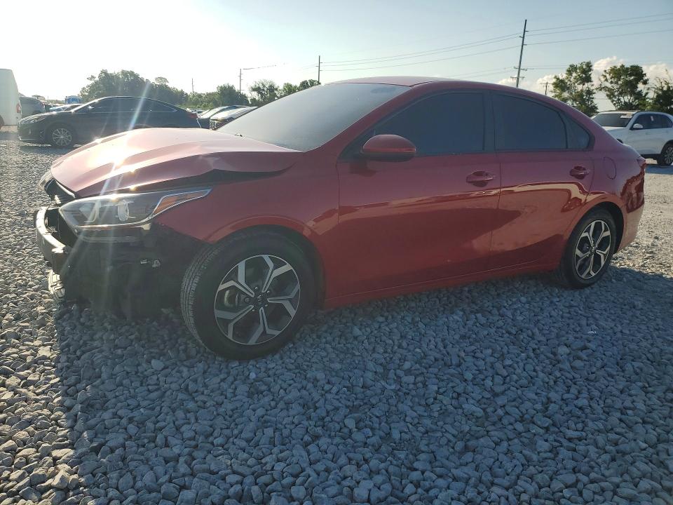 65796716 :رقم المزاد ، 3KPF24AD1ME311351 vin ، 2021 Kia Forte مزاد بيع