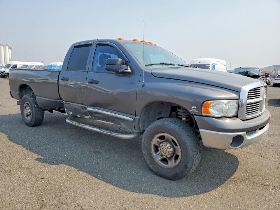 62724306 :رقم المزاد ، 3D3LU38C74G114460 vin ، 2004 Dodge Ram 3500 مزاد بيع