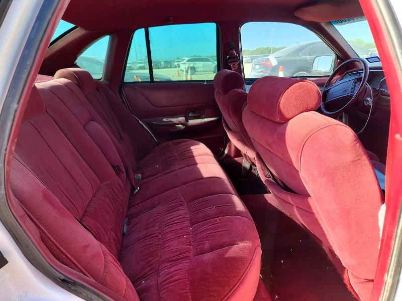 Продажа на аукционе авто 1993 Ford Crown Victoria, vin: 2FALP74W5PX191402, номер лота: 65378236