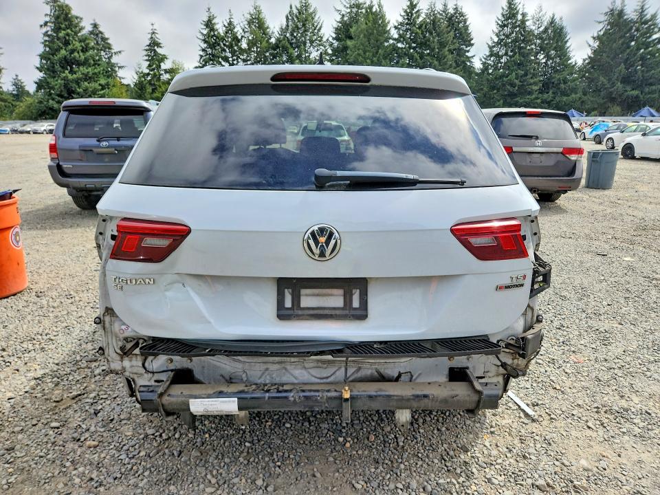 2018 Volkswagen Tiguan მანქანა იყიდება აუქციონზე, vin: 3VV2B7AX5JM208172, აუქციონის ნომერი: 64144756