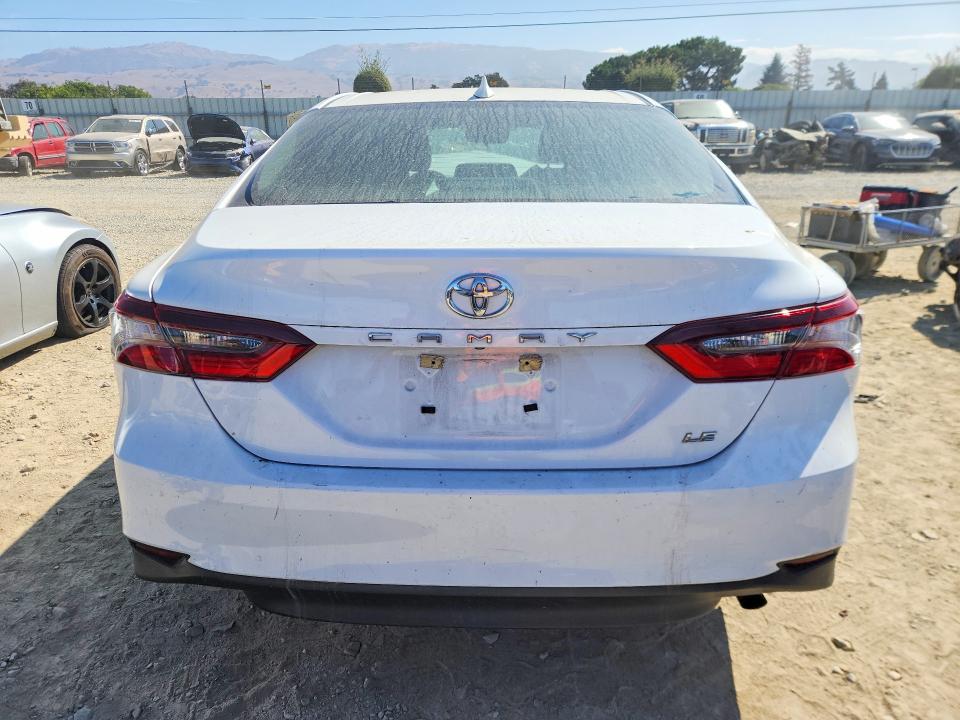 65486886 :رقم المزاد ، 4T1C11AK9RU841607 vin ، 2024 Toyota Camry مزاد بيع